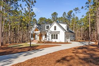 315 Longleaf Drive, West End, NC 27376