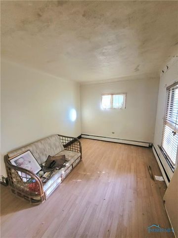 835 Willow Avenue, Toledo, OH 43605