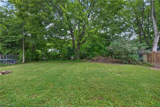 3209 Hermosa Drive, Youngstown, OH 44511
