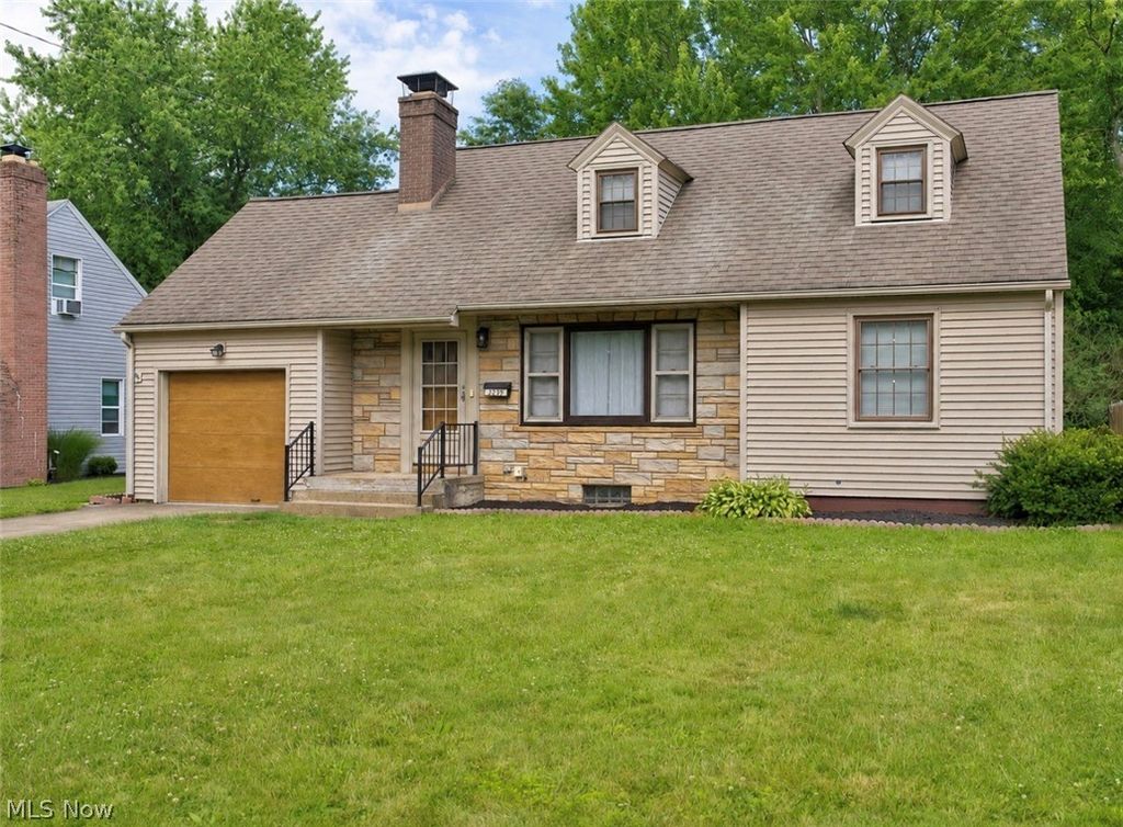 3209 Hermosa Drive, Youngstown, OH 44511