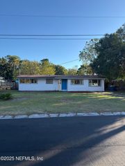 6226 ELISE Drive, Jacksonville, FL 32211