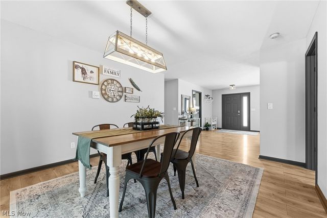 422 N Crown Hill Road, Orrville, OH 44667