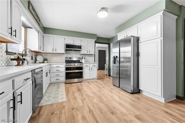 422 N Crown Hill Road, Orrville, OH 44667