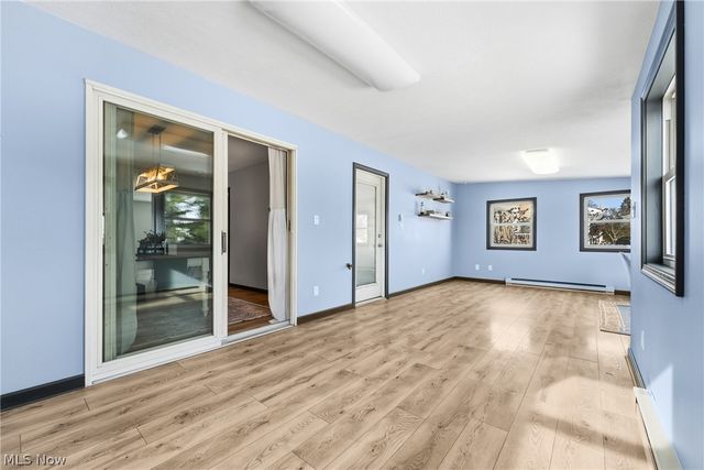 422 N Crown Hill Road, Orrville, OH 44667