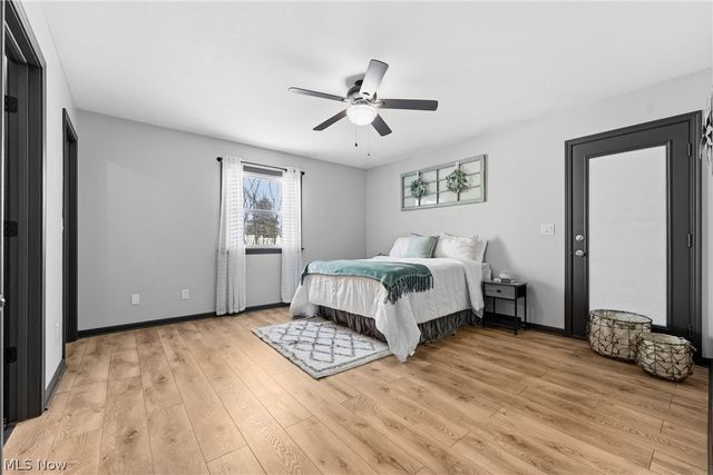 422 N Crown Hill Road, Orrville, OH 44667