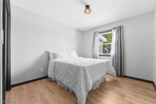 422 N Crown Hill Road, Orrville, OH 44667