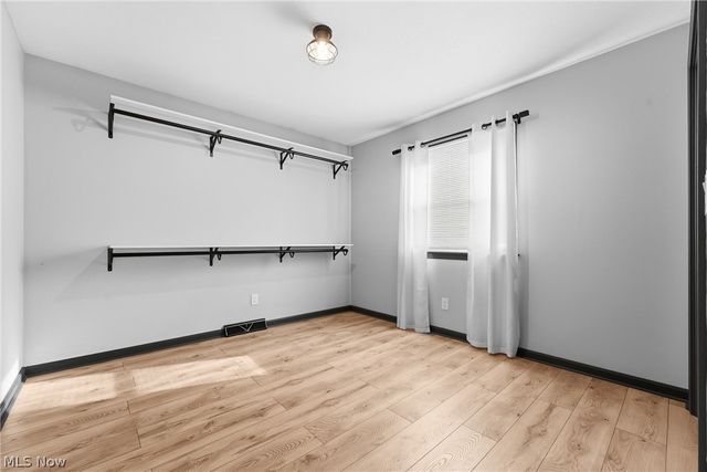 422 N Crown Hill Road, Orrville, OH 44667