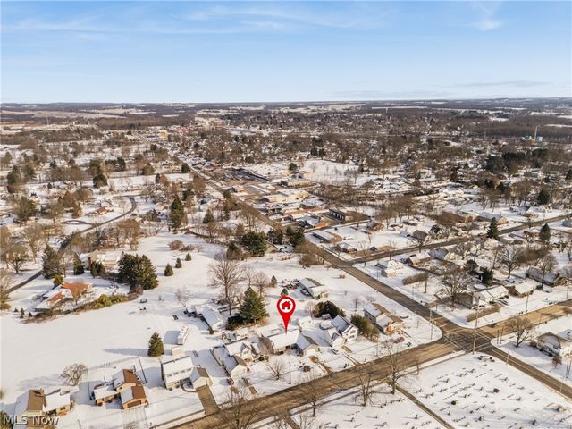 422 N Crown Hill Road, Orrville, OH 44667