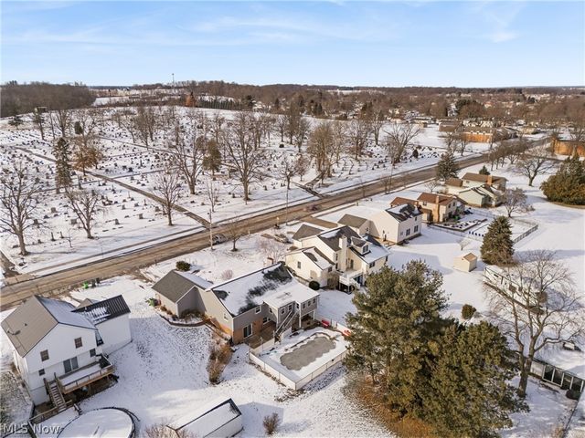 422 N Crown Hill Road, Orrville, OH 44667