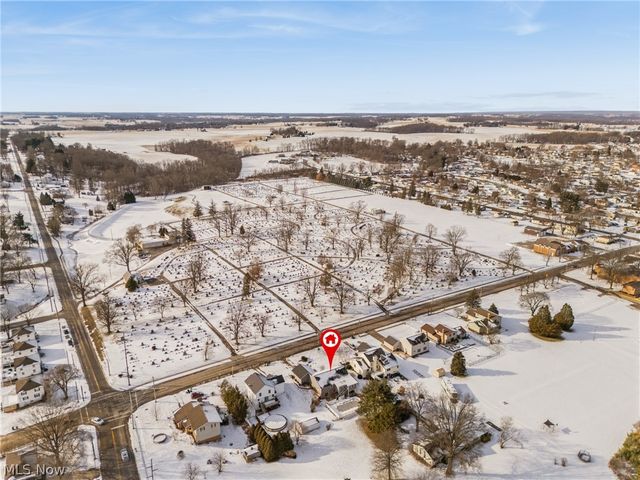 422 N Crown Hill Road, Orrville, OH 44667