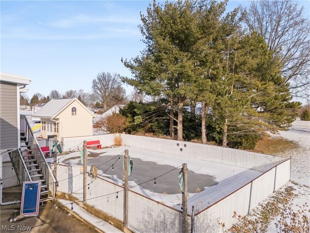 422 N Crown Hill Road, Orrville, OH 44667