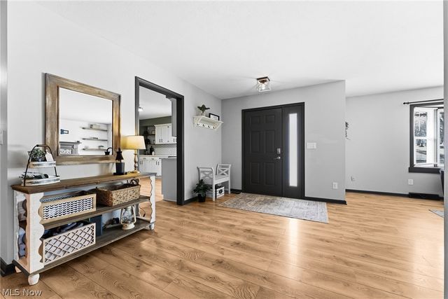 422 N Crown Hill Road, Orrville, OH 44667