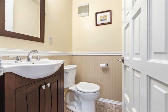 40 Kennel Hill Drive, Beverly, MA 01915