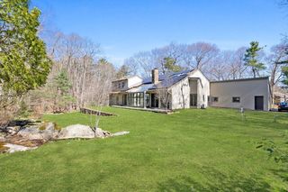 40 Kennel Hill Drive, Beverly, MA 01915