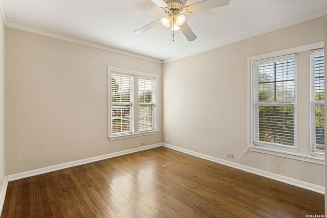 313 LILAC LN, Terrell Hills, TX 78209