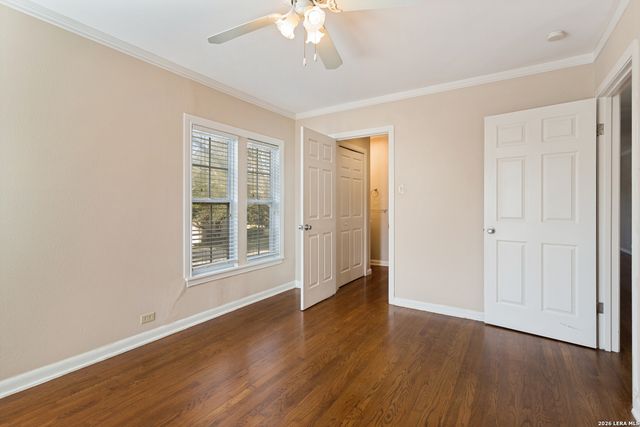313 LILAC LN, Terrell Hills, TX 78209