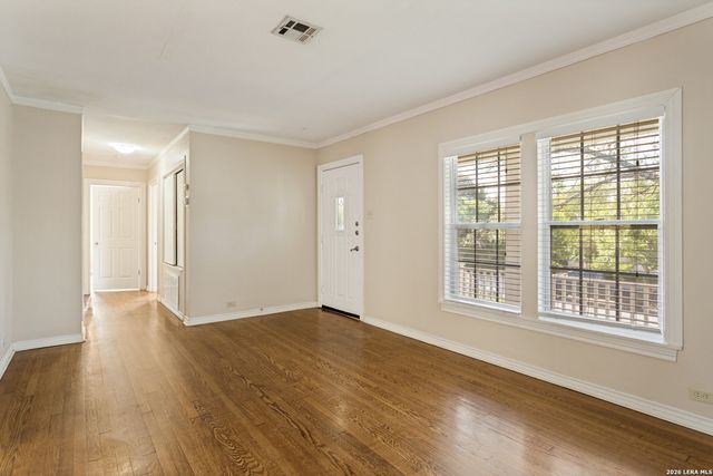 313 LILAC LN, Terrell Hills, TX 78209