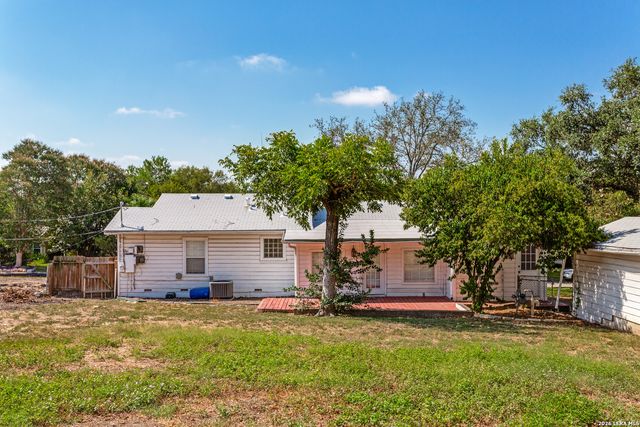 313 LILAC LN, Terrell Hills, TX 78209