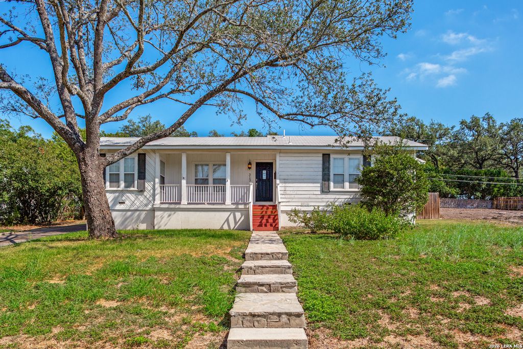 313 LILAC LN, Terrell Hills, TX 78209