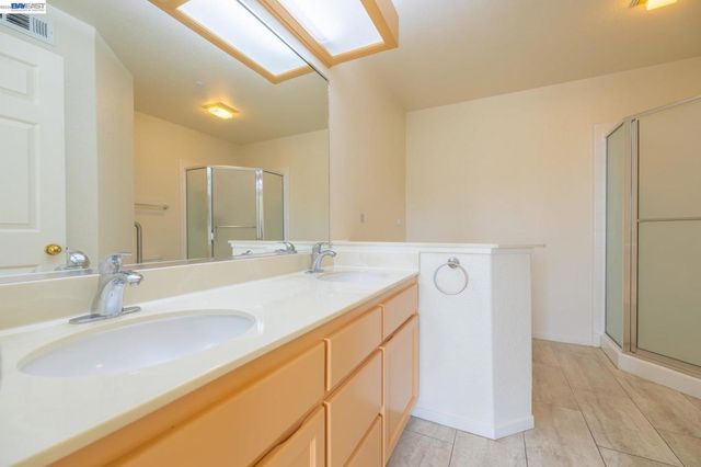 21103 Gary 318A, Castro Valley, CA 94546
