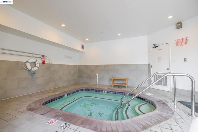 21103 Gary 318A, Castro Valley, CA 94546