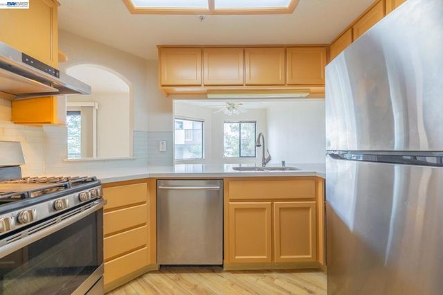 21103 Gary 318A, Castro Valley, CA 94546