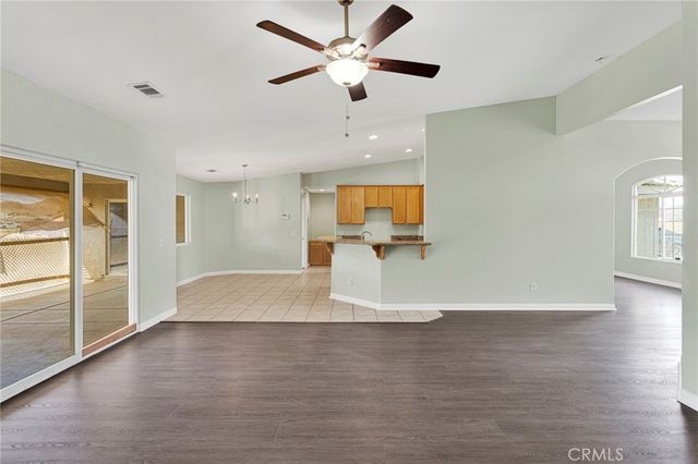 15876 Dale Evans, Apple Valley, CA 92307