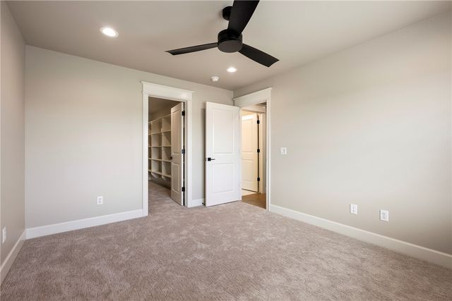 6803 SW Brilliance Terrace, Bentonville, AR 72713