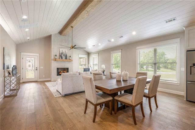 6803 SW Brilliance Terrace, Bentonville, AR 72713