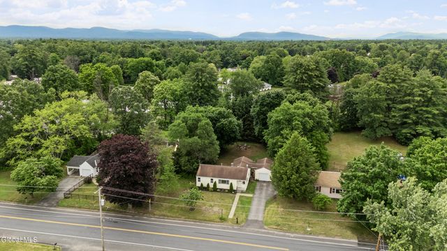 9 Bluebird Road, Moreau, NY 12803