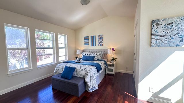 135 Creekside Village Drive, Los Gatos, CA 95032