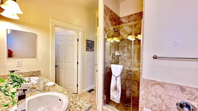 135 Creekside Village Drive, Los Gatos, CA 95032