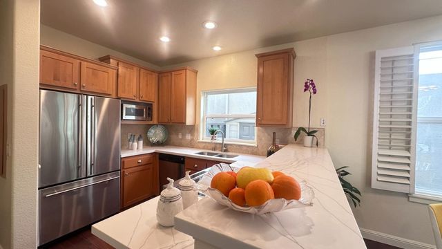 135 Creekside Village Drive, Los Gatos, CA 95032