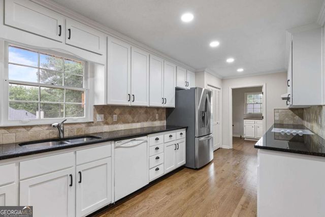 3995 Manson Avenue SE, Smyrna, GA 30082