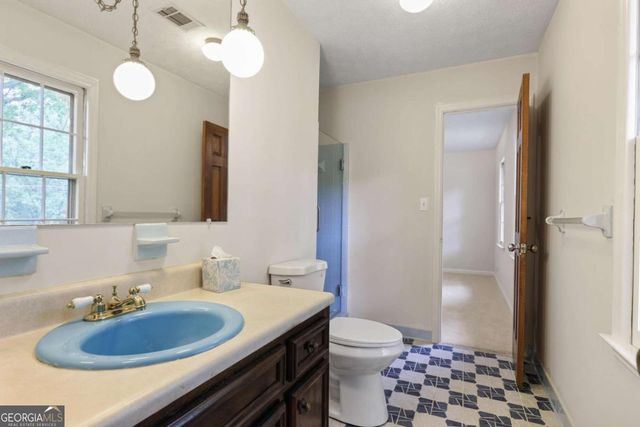 3995 Manson Avenue SE, Smyrna, GA 30082