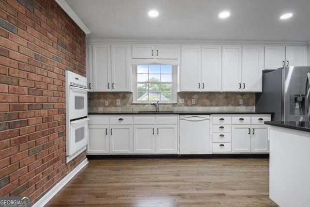 3995 Manson Avenue SE, Smyrna, GA 30082