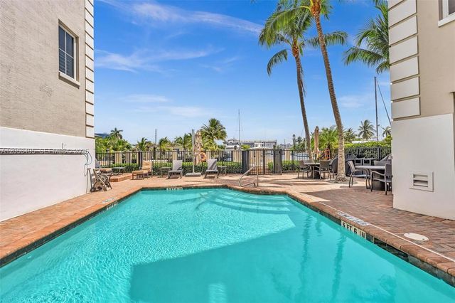 1500 SE 12th St 1A, Fort Lauderdale, FL 33316