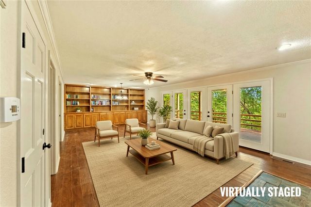 15 Blenheim Lane, Bella Vista, AR 72715