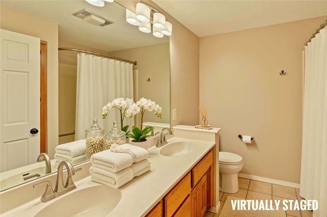 15 Blenheim Lane, Bella Vista, AR 72715