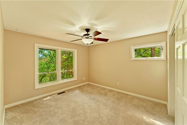 15 Blenheim Lane, Bella Vista, AR 72715