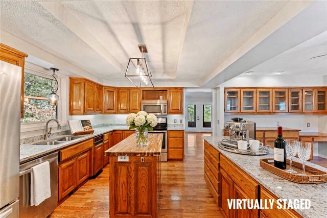 15 Blenheim Lane, Bella Vista, AR 72715