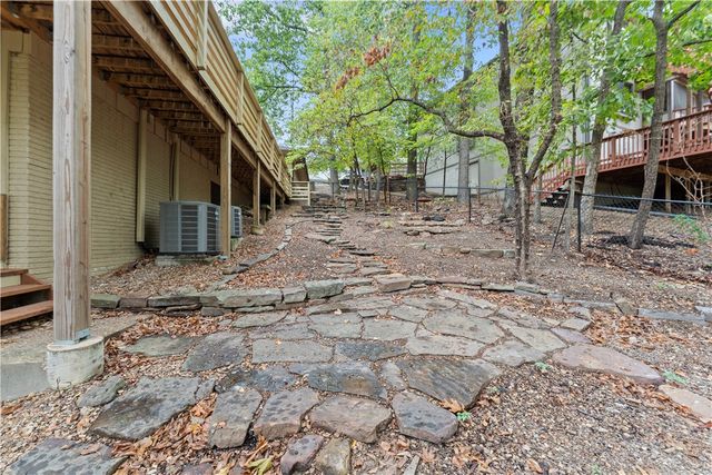 15 Blenheim Lane, Bella Vista, AR 72715
