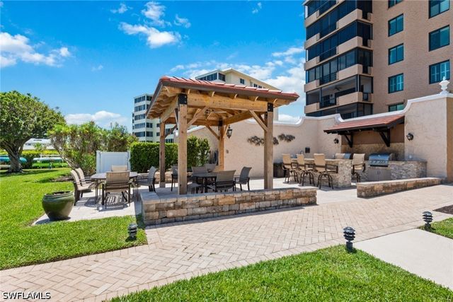 3430 Gulf Shore BLVD N 6J, Naples, FL 34103