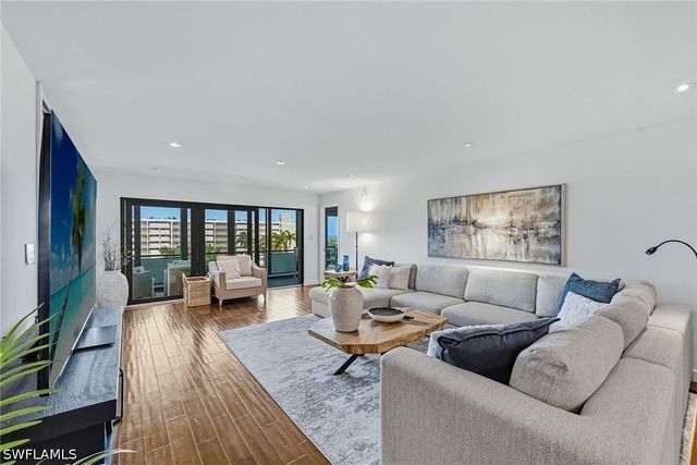 3430 Gulf Shore BLVD N 6J, Naples, FL 34103