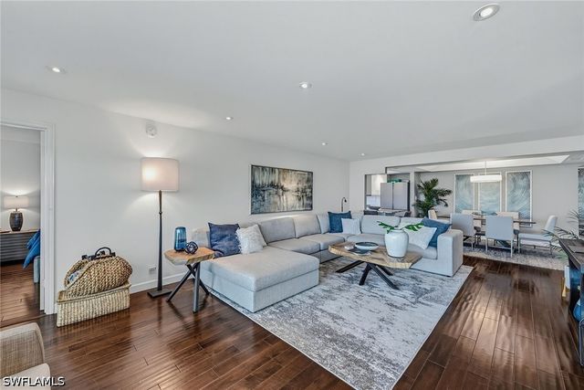 3430 Gulf Shore BLVD N 6J, Naples, FL 34103
