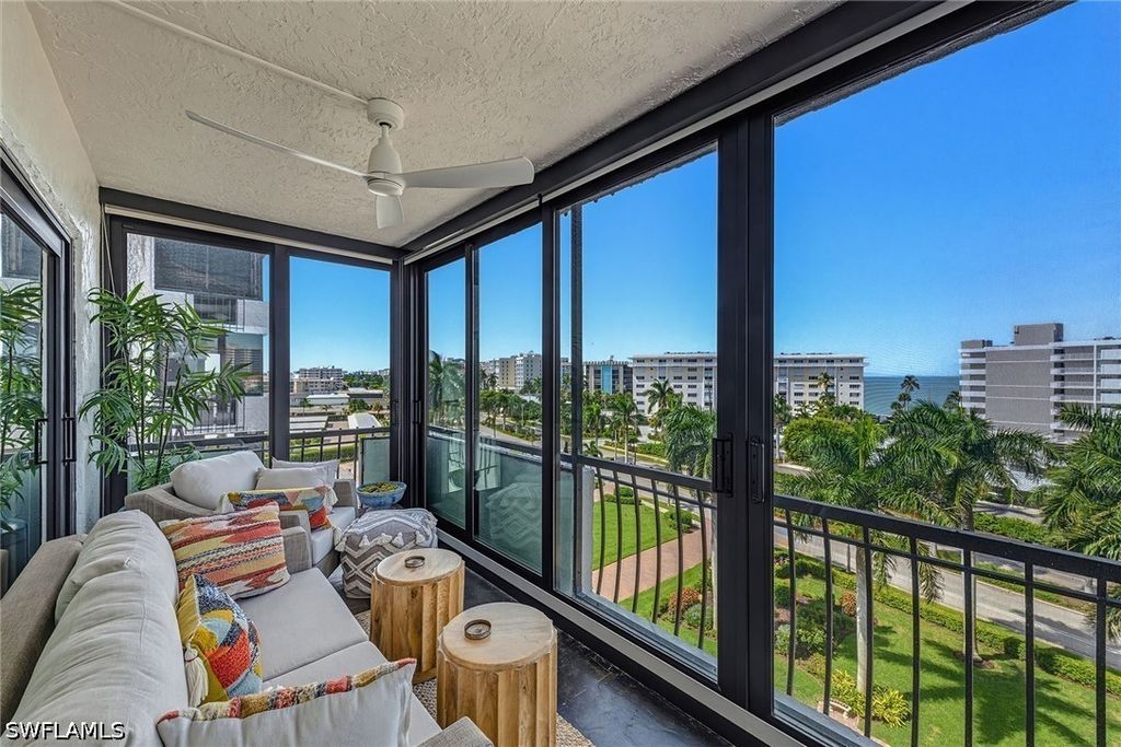 3430 Gulf Shore BLVD N 6J, Naples, FL 34103
