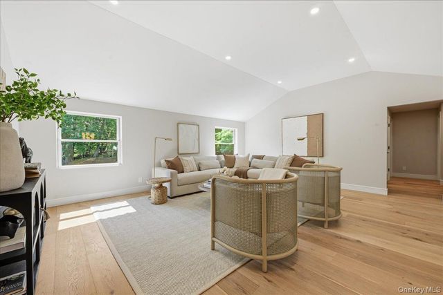 4 Short Path, Nissequogue, NY 11780