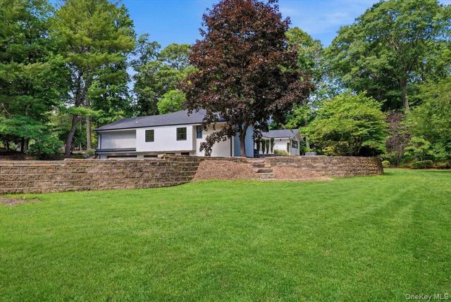 4 Short Path, Nissequogue, NY 11780
