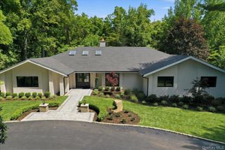4 Short Path, Nissequogue, NY 11780