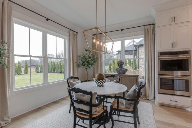 5713 Eaglemont Dr, Murfreesboro, TN 37129